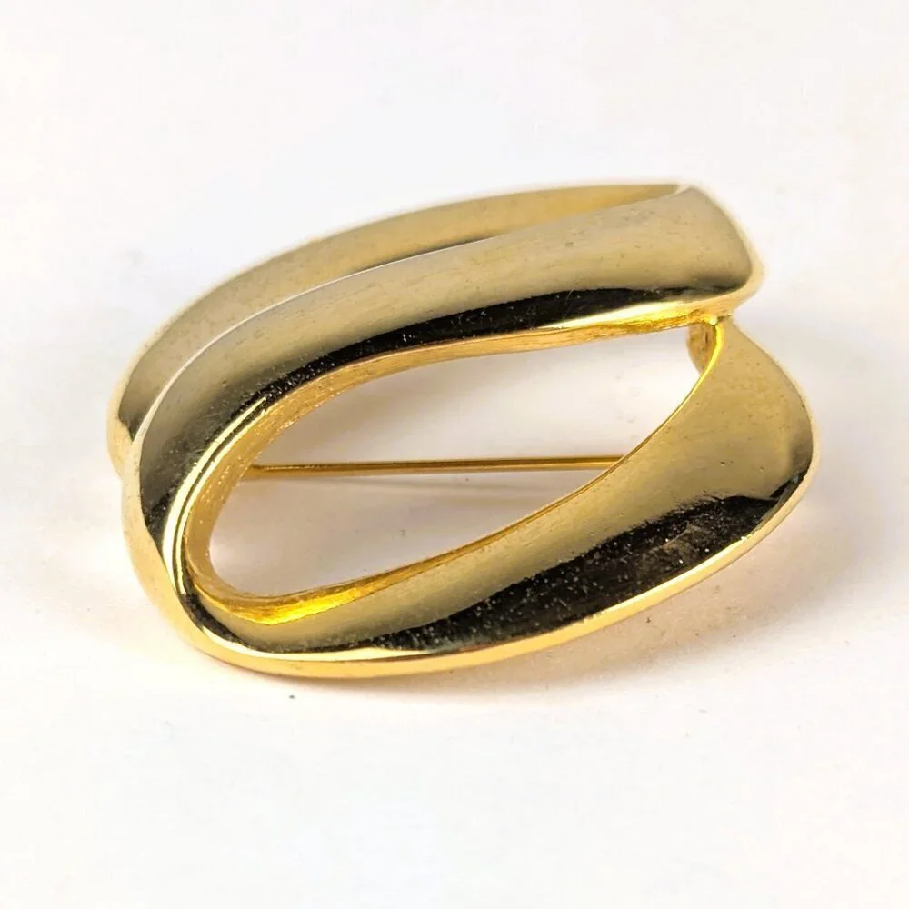 Vintage S-Shaped Gold Tone Swirl Brooch